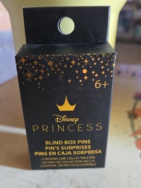 Disney Princess Blind Box Pin - Little Mermaid Tritons